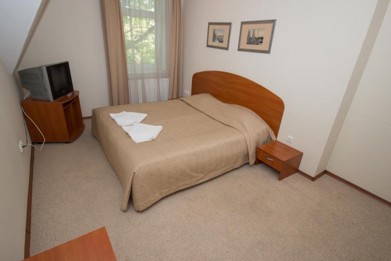 Deims Hotel Šilutė Quarto foto